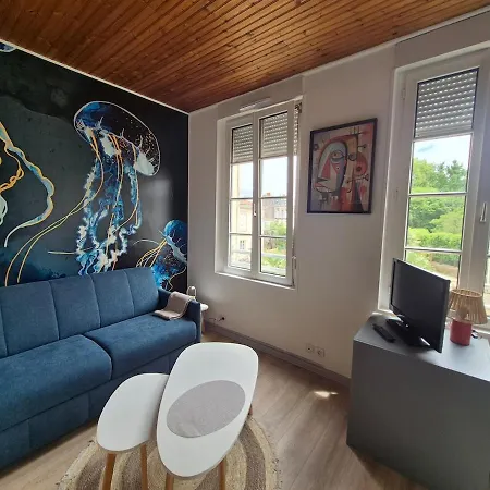 Eve Apartment, Wi-fi, Spacious Apartmán *